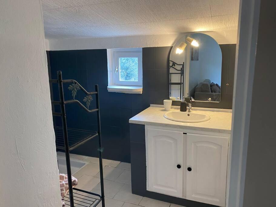 Charmante Maison Avec Piscine Gourdon  Kültér fotó