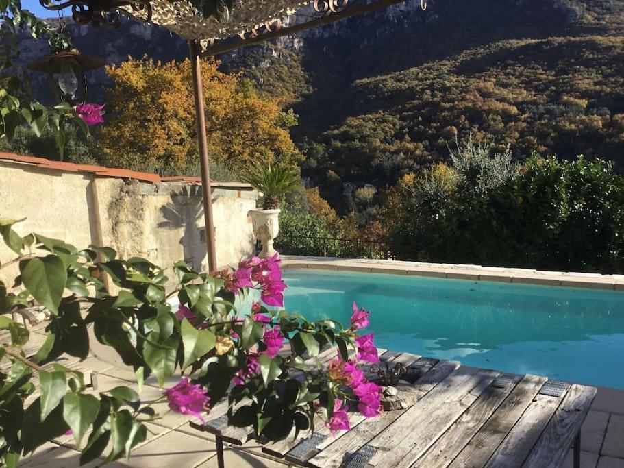Charmante Maison Avec Piscine Gourdon  Kültér fotó
