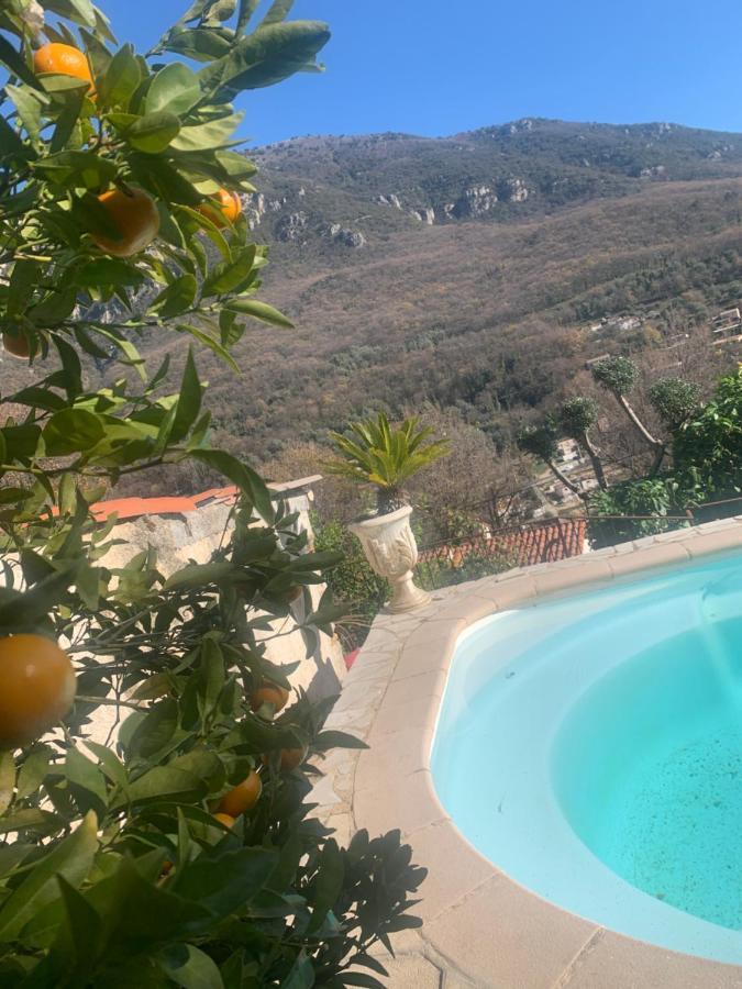 Charmante Maison Avec Piscine Gourdon  Kültér fotó